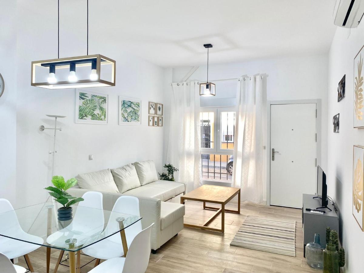 Puente Praga Aparment Appartement Madrid Buitenkant foto