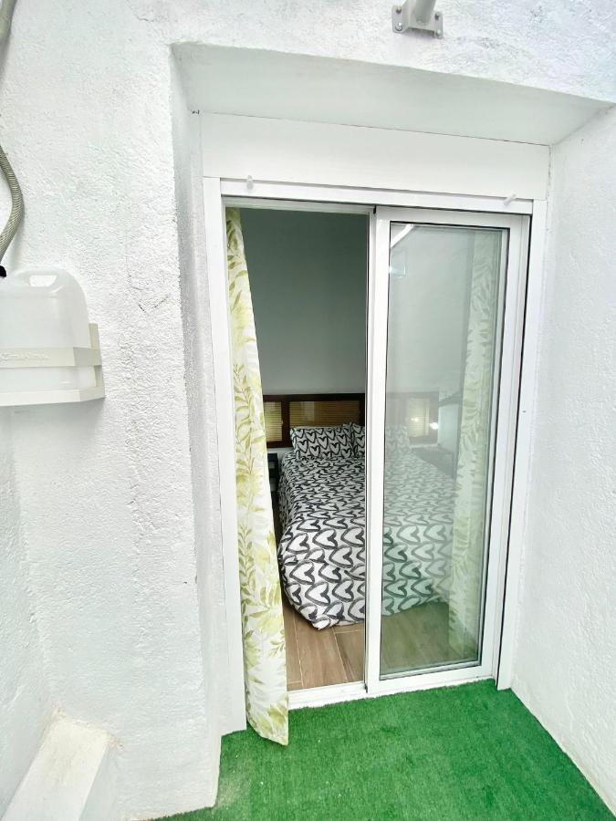 Puente Praga Aparment Appartement Madrid Buitenkant foto